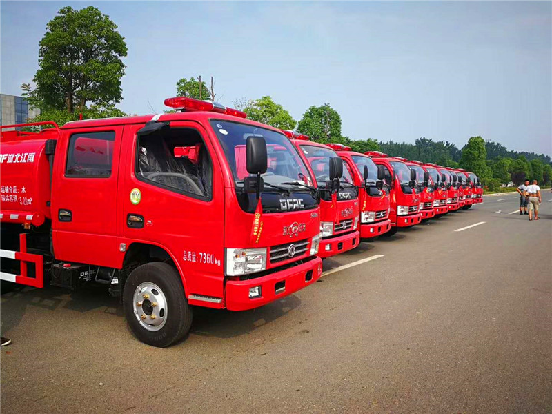 江西省赣州市公安消防集中采购的第二批专职消防车顺利交付